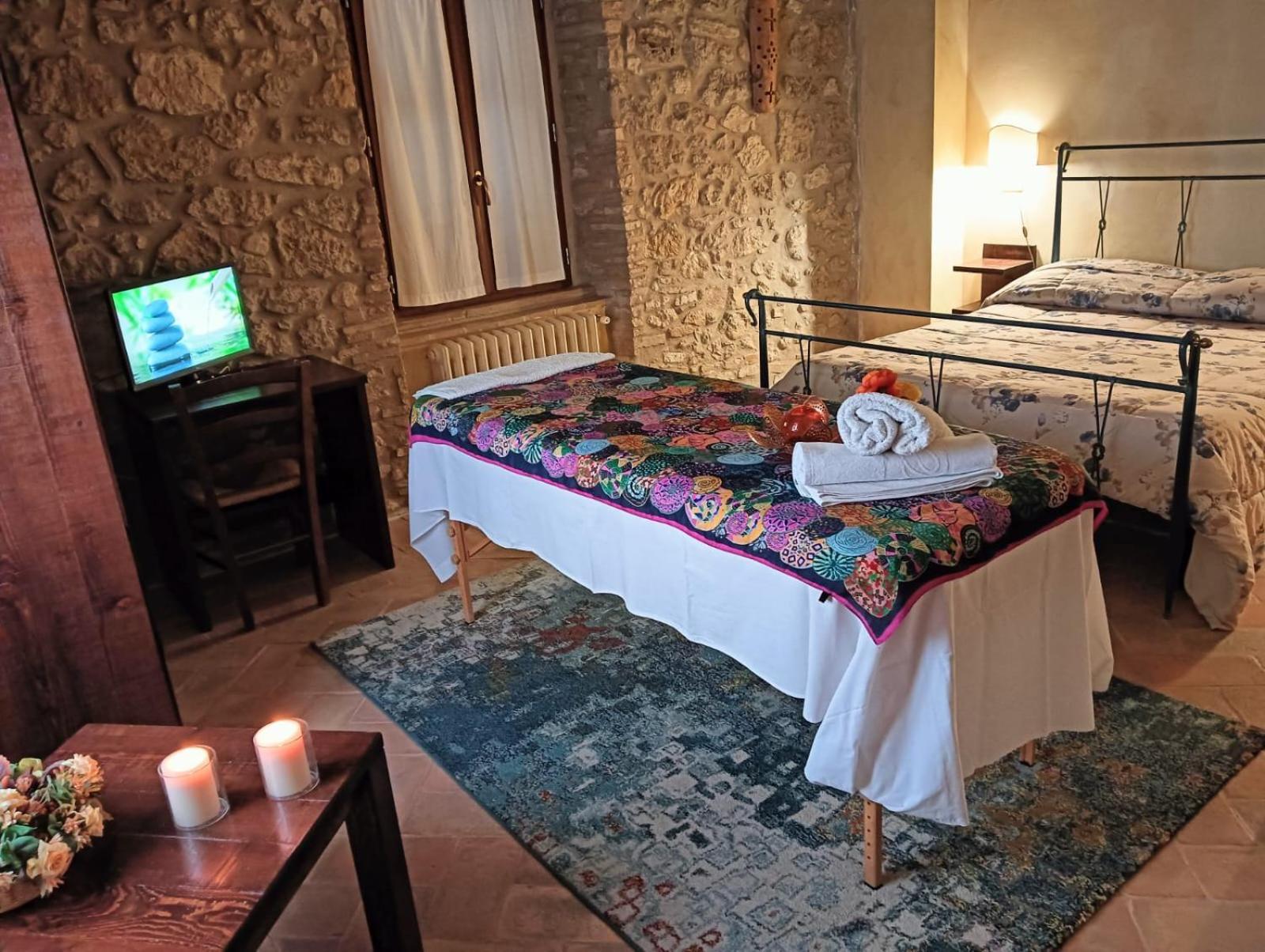 Il Casale Di Mario Villa Montecchio  Luaran gambar