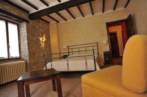 Il Casale Di Mario Villa Montecchio  Luaran gambar