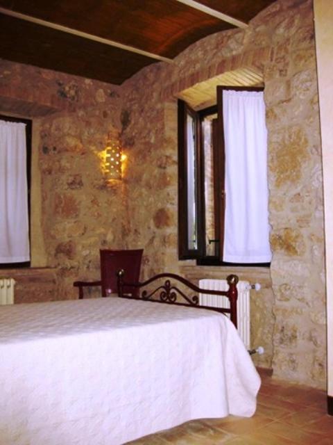 Il Casale Di Mario Villa Montecchio  Luaran gambar